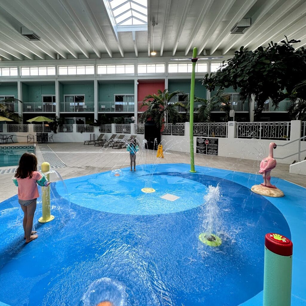 Kids playing at the splash pad at Hotel Oasis and Convention Center in Springfield, MO